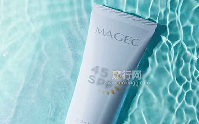 魔行网免费OC工程下载：水波纹洗面奶与防晒霜夏日水下电商场景
