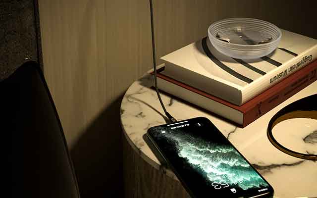 Octane卧室场景工程源文件：含家具、手机及开关插座模型